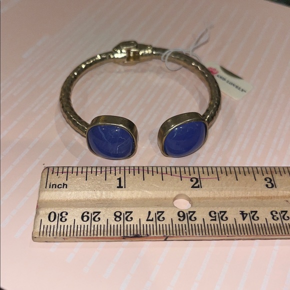 gold-tone bracelet with prominent blue chalcedony or similar blue-hued stones - Picture 2 of 3